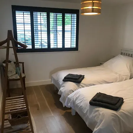 Modern With Stunning Views, Close To Amenities And St Ives Apartment Hayle