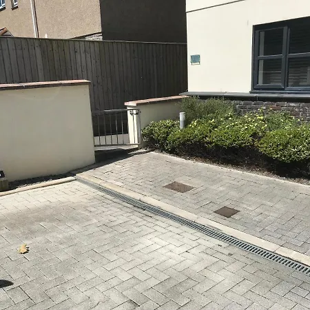 Modern With Stunning Views, Close To Amenities And St Ives Apartment Hayle